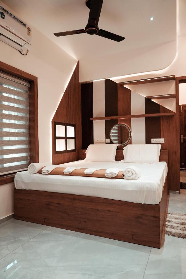 Kalloos Island Backwater Resort Kollam Exterior photo